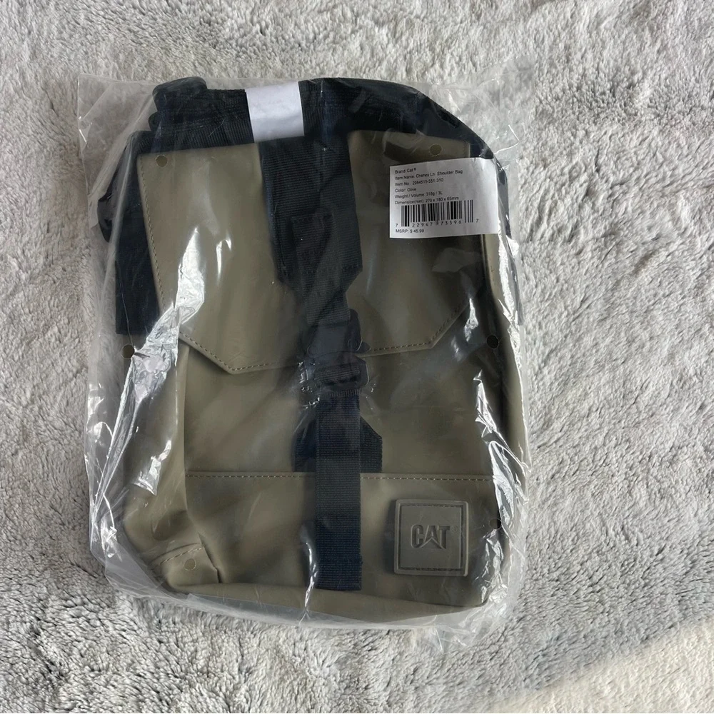 CAT Cheney Ln. Shoulder Bag Olive Color 3L Men's Tan Crossbody Bag